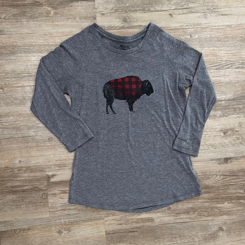 3/$10! Women’s Columbia Buffalo plaid raglan shirt